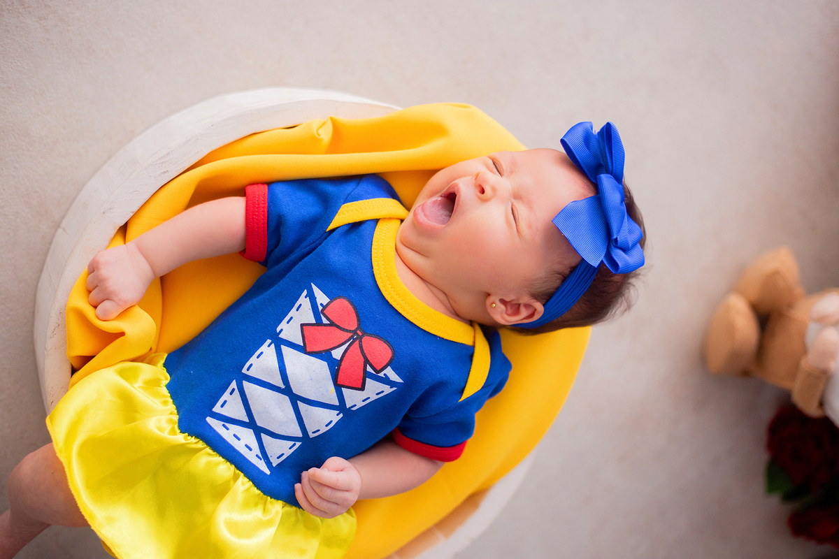 acompanhamento mensal de bebe caxias do sul figurino cenario tematico  personagem foto infantil serra gaucha fotografia familia mundo azul rosa ensaio fotografico crianca newborn baby menino menina smash the cake esmague o bolo banheira urso circo