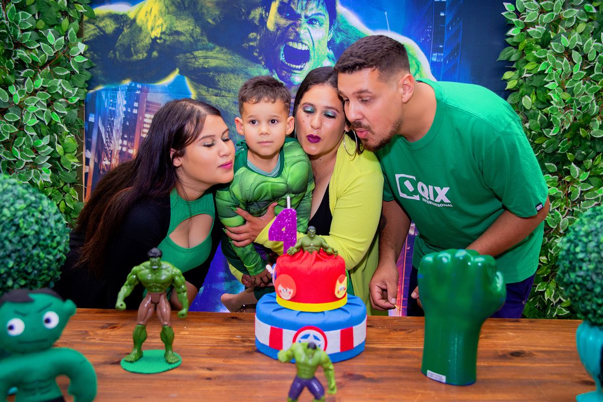 acompanhamento mensal de bebe caxias do sul figurino cenario tematico  personagem foto infantil serra gaucha fotografia familia mundo azul rosa ensaio fotografico crianca newborn baby menino menina smash the cake esmague o bolo banheira urso circo