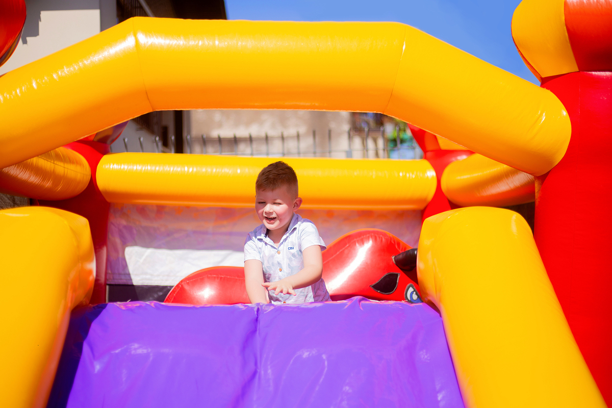 acompanhamento mensal de bebe caxias do sul figurino cenario tematico  personagem foto infantil serra gaucha fotografia familia mundo azul rosa ensaio fotografico crianca newborn baby menino menina smash the cake esmague o bolo banheira urso circo