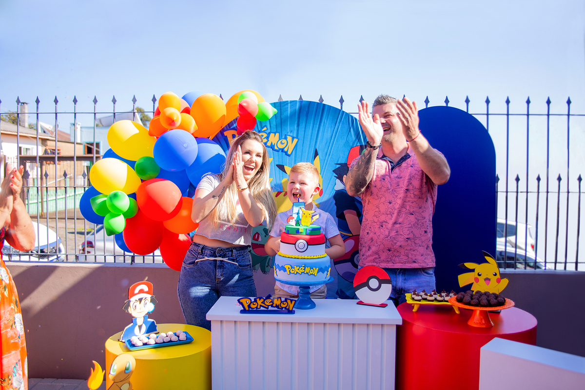 acompanhamento mensal de bebe caxias do sul figurino cenario tematico  personagem foto infantil serra gaucha fotografia familia mundo azul rosa ensaio fotografico crianca newborn baby menino menina smash the cake esmague o bolo banheira urso circo
