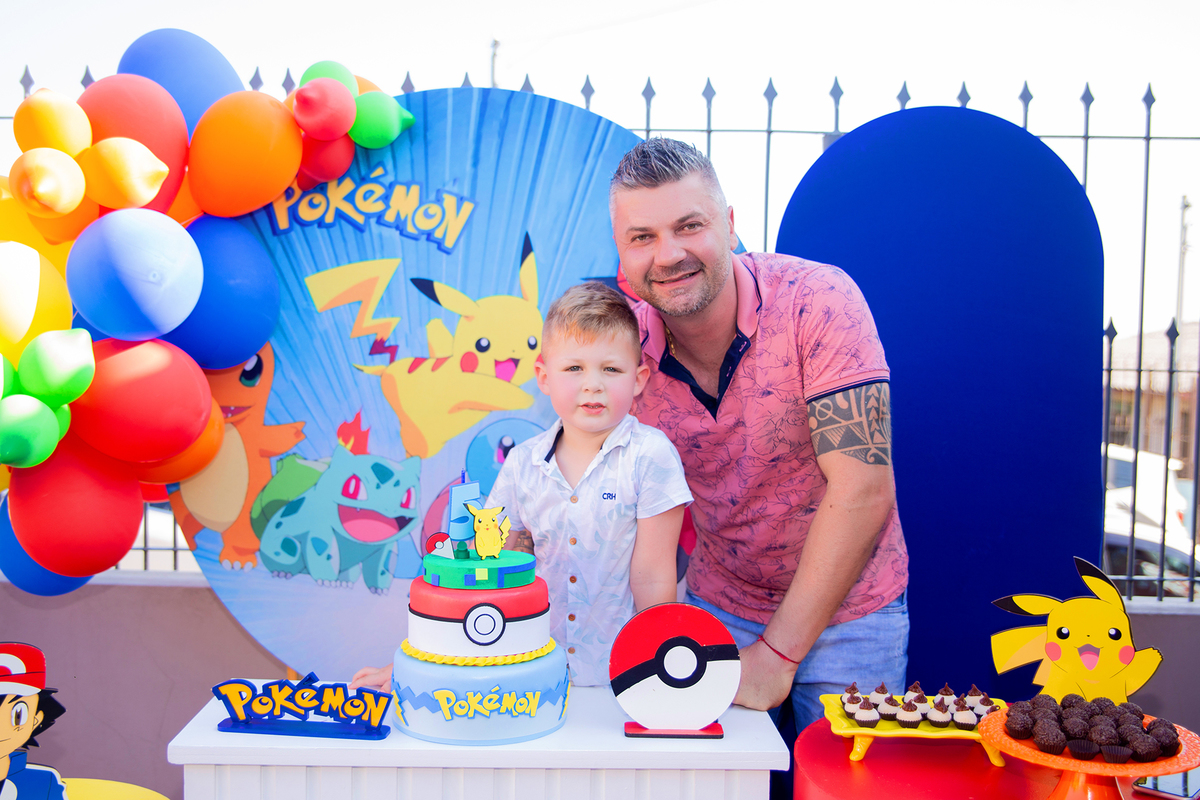 acompanhamento mensal de bebe caxias do sul figurino cenario tematico  personagem foto infantil serra gaucha fotografia familia mundo azul rosa ensaio fotografico crianca newborn baby menino menina smash the cake esmague o bolo banheira urso circo