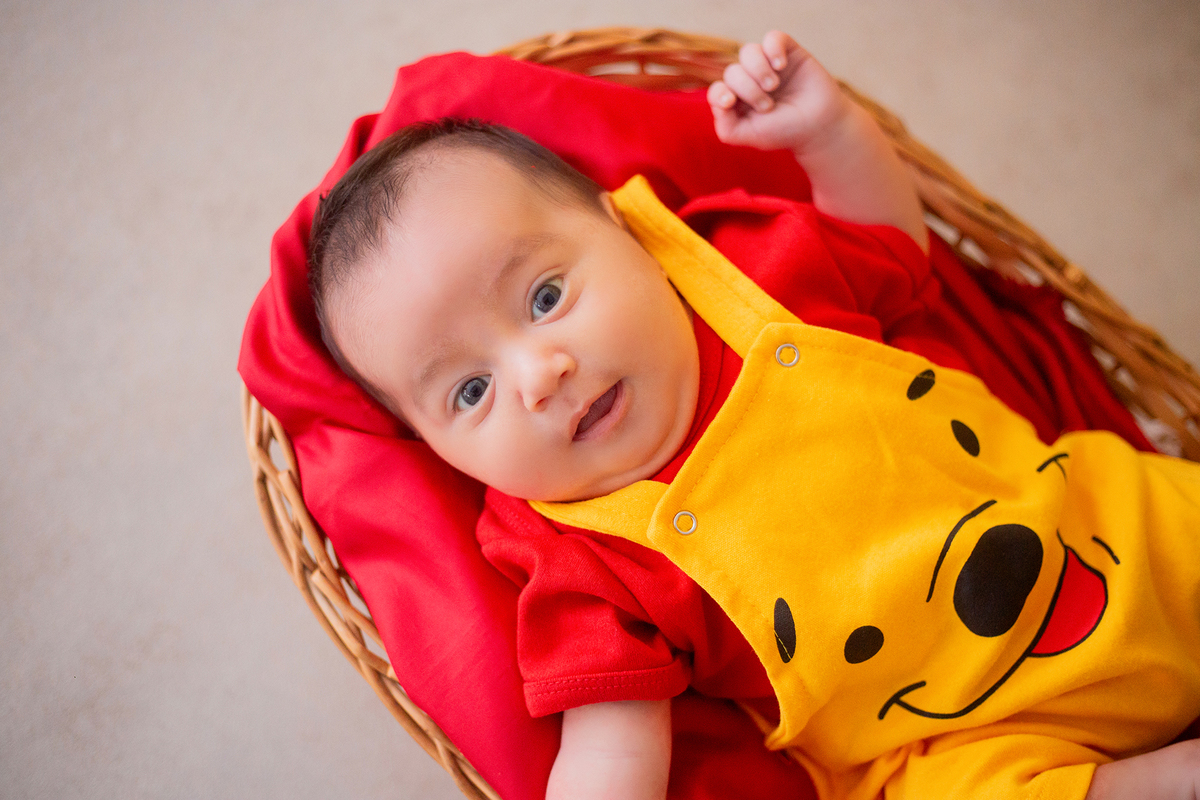 acompanhamento mensal de bebe caxias do sul figurino cenario tematico  personagem foto infantil serra gaucha fotografia familia mundo azul rosa ensaio fotografico crianca newborn baby menino menina smash the cake esmague o bolo banheira urso circo