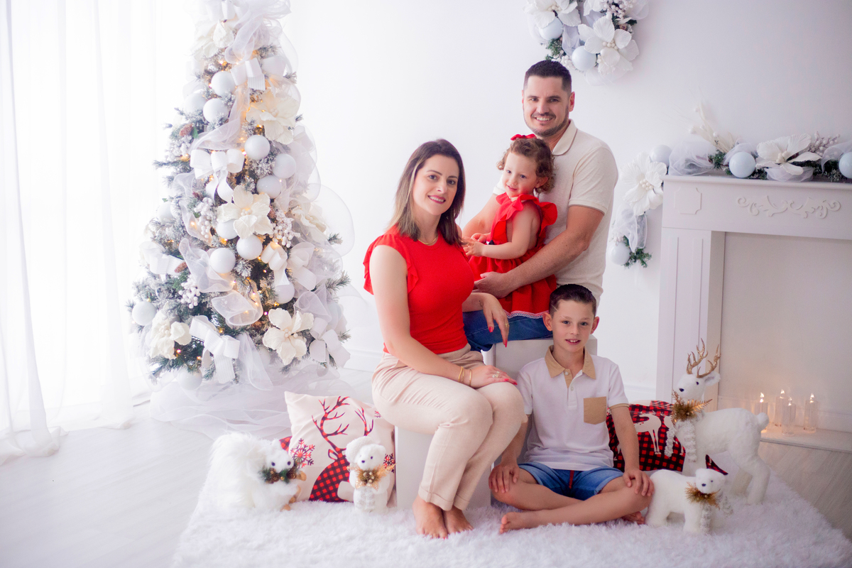 acompanhamento mensal de bebe caxias do sul figurino cenario tematico  personagem foto infantil serra gaucha fotografia familia mundo azul rosa ensaio fotografico crianca newborn baby menino menina smash the cake esmague o bolo banheira urso circo