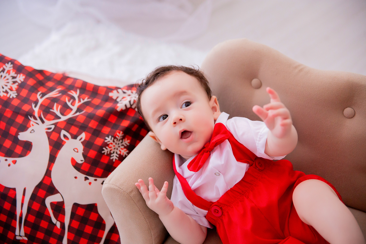 acompanhamento mensal de bebe caxias do sul figurino cenario tematico  personagem foto infantil serra gaucha fotografia familia mundo azul rosa ensaio fotografico crianca newborn baby menino menina smash the cake esmague o bolo banheira urso circo