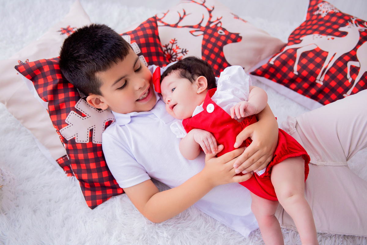 acompanhamento mensal de bebe caxias do sul figurino cenario tematico  personagem foto infantil serra gaucha fotografia familia mundo azul rosa ensaio fotografico crianca newborn baby menino menina smash the cake esmague o bolo banheira urso circo