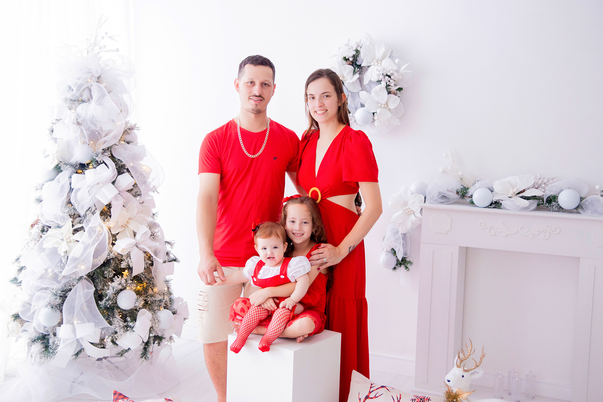 acompanhamento mensal de bebe caxias do sul figurino cenario tematico  personagem foto infantil serra gaucha fotografia familia mundo azul rosa ensaio fotografico crianca newborn baby menino menina smash the cake esmague o bolo banheira urso circo