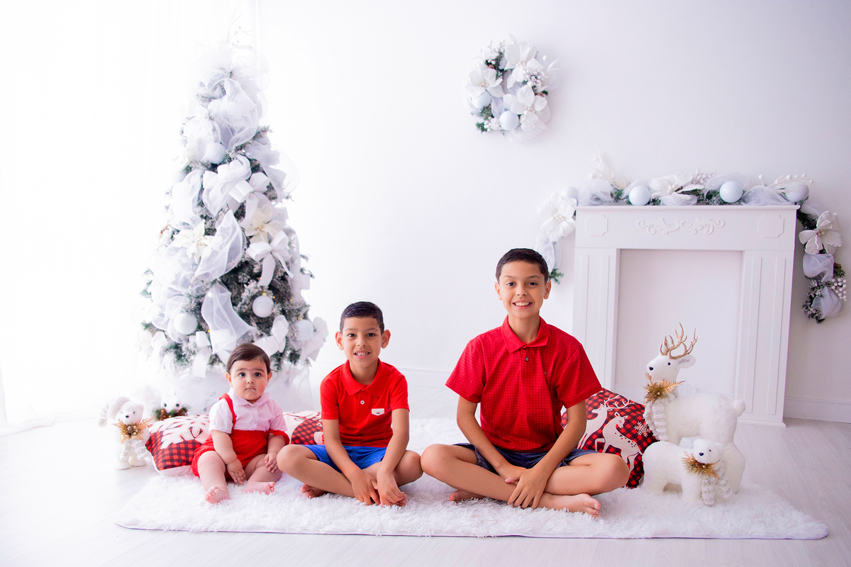 acompanhamento mensal de bebe caxias do sul figurino cenario tematico  personagem foto infantil serra gaucha fotografia familia mundo azul rosa ensaio fotografico crianca newborn baby menino menina smash the cake esmague o bolo banheira urso circo