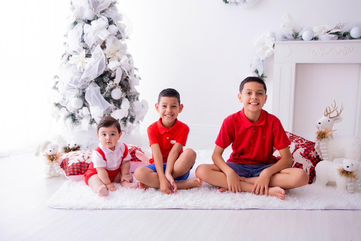 acompanhamento mensal de bebe caxias do sul figurino cenario tematico  personagem foto infantil serra gaucha fotografia familia mundo azul rosa ensaio fotografico crianca newborn baby menino menina smash the cake esmague o bolo banheira urso circo