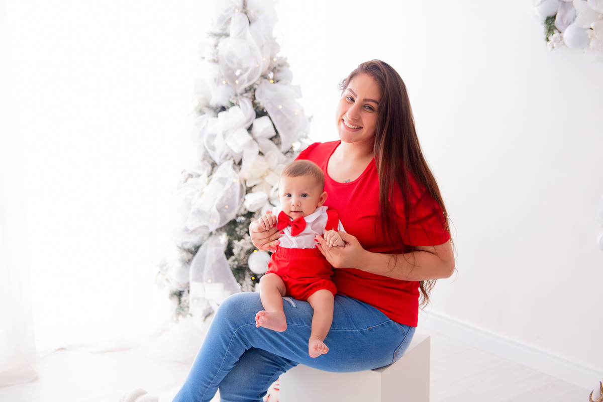 acompanhamento mensal de bebe caxias do sul figurino cenario tematico  personagem foto infantil serra gaucha fotografia familia mundo azul rosa ensaio fotografico crianca newborn baby menino menina smash the cake esmague o bolo banheira urso circo