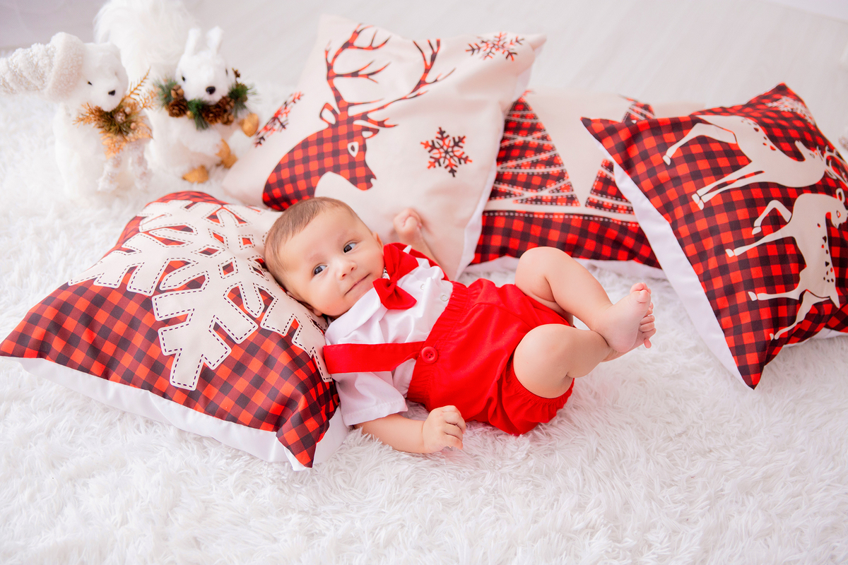 acompanhamento mensal de bebe caxias do sul figurino cenario tematico  personagem foto infantil serra gaucha fotografia familia mundo azul rosa ensaio fotografico crianca newborn baby menino menina smash the cake esmague o bolo banheira urso circo