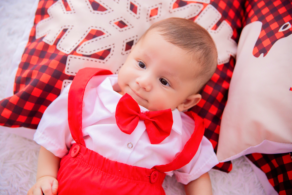 acompanhamento mensal de bebe caxias do sul figurino cenario tematico  personagem foto infantil serra gaucha fotografia familia mundo azul rosa ensaio fotografico crianca newborn baby menino menina smash the cake esmague o bolo banheira urso circo