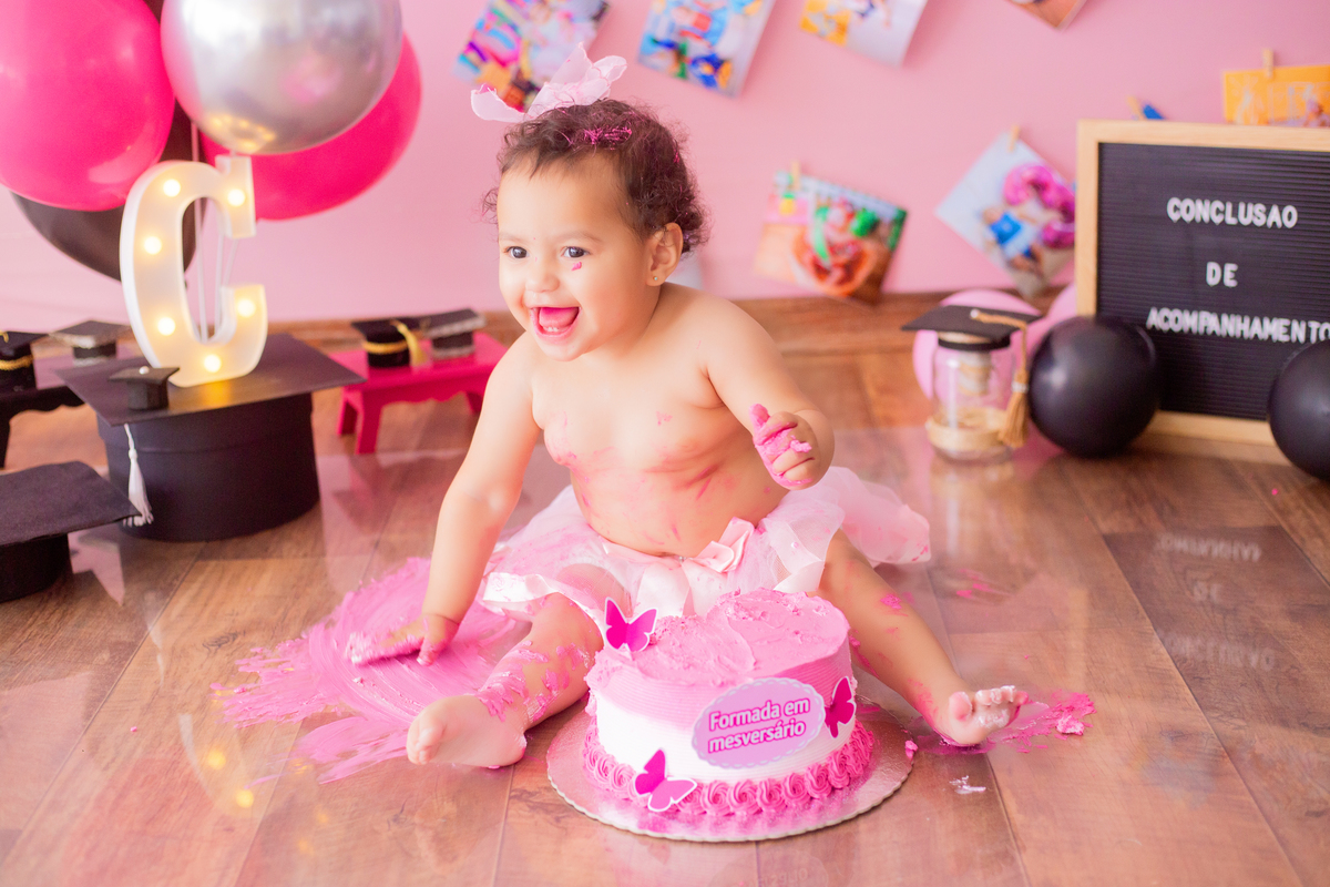 acompanhamento mensal de bebe caxias do sul figurino cenario tematico  personagem foto infantil serra gaucha fotografia familia mundo azul rosa ensaio fotografico crianca newborn baby menino menina smash the cake esmague o bolo banheira urso circo