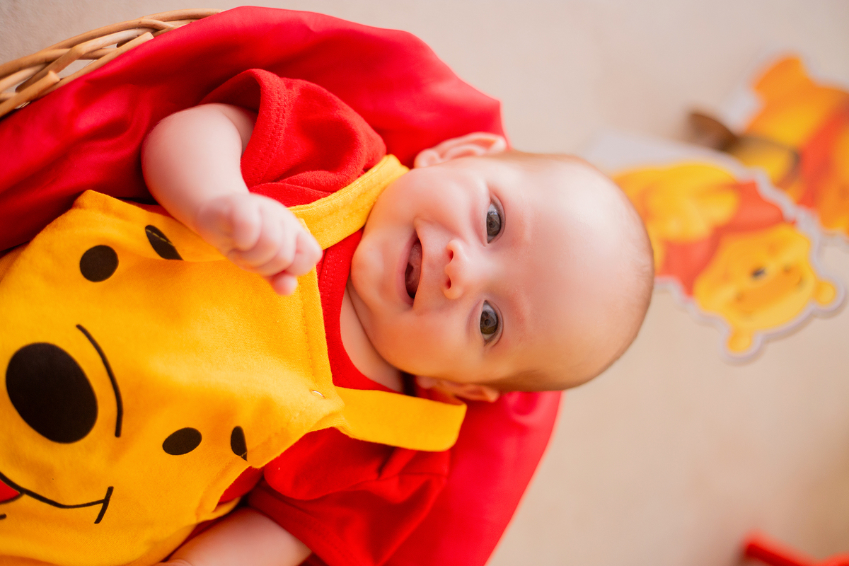 acompanhamento mensal de bebe caxias do sul figurino cenario tematico  personagem foto infantil serra gaucha fotografia familia mundo azul rosa ensaio fotografico crianca newborn baby menino menina smash the cake esmague o bolo banheira urso circo