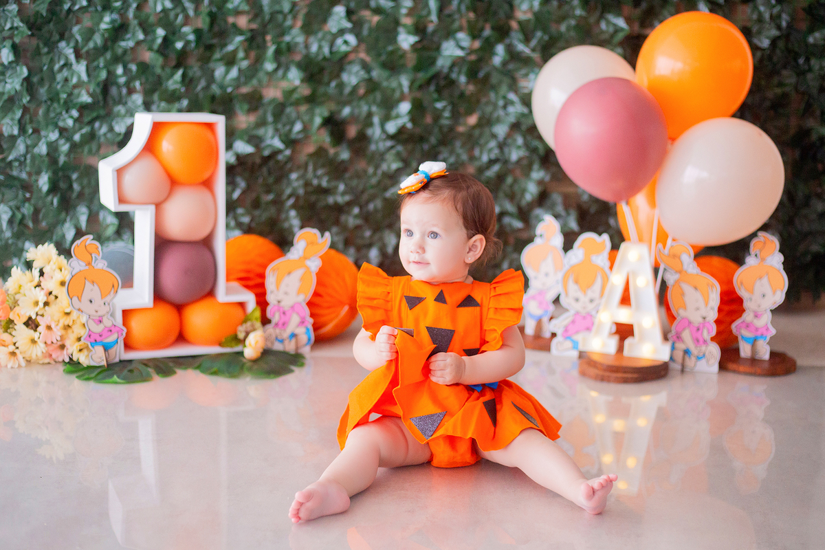 acompanhamento mensal de bebe caxias do sul figurino cenario tematico  personagem foto infantil serra gaucha fotografia familia mundo azul rosa ensaio fotografico crianca newborn baby menino menina smash the cake esmague o bolo banheira urso circo