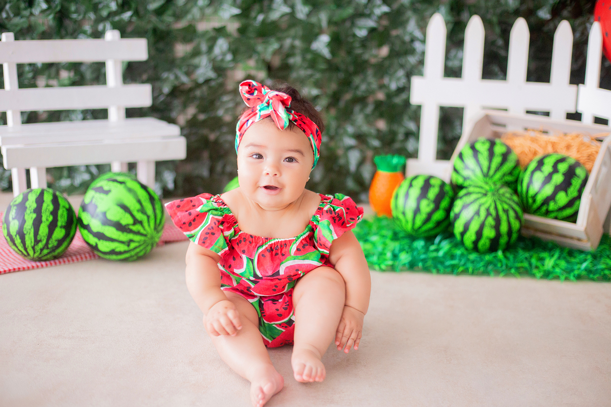 acompanhamento mensal de bebe caxias do sul figurino cenario tematico  personagem foto infantil serra gaucha fotografia familia mundo azul rosa ensaio fotografico crianca newborn baby menino menina smash the cake esmague o bolo banheira urso circo