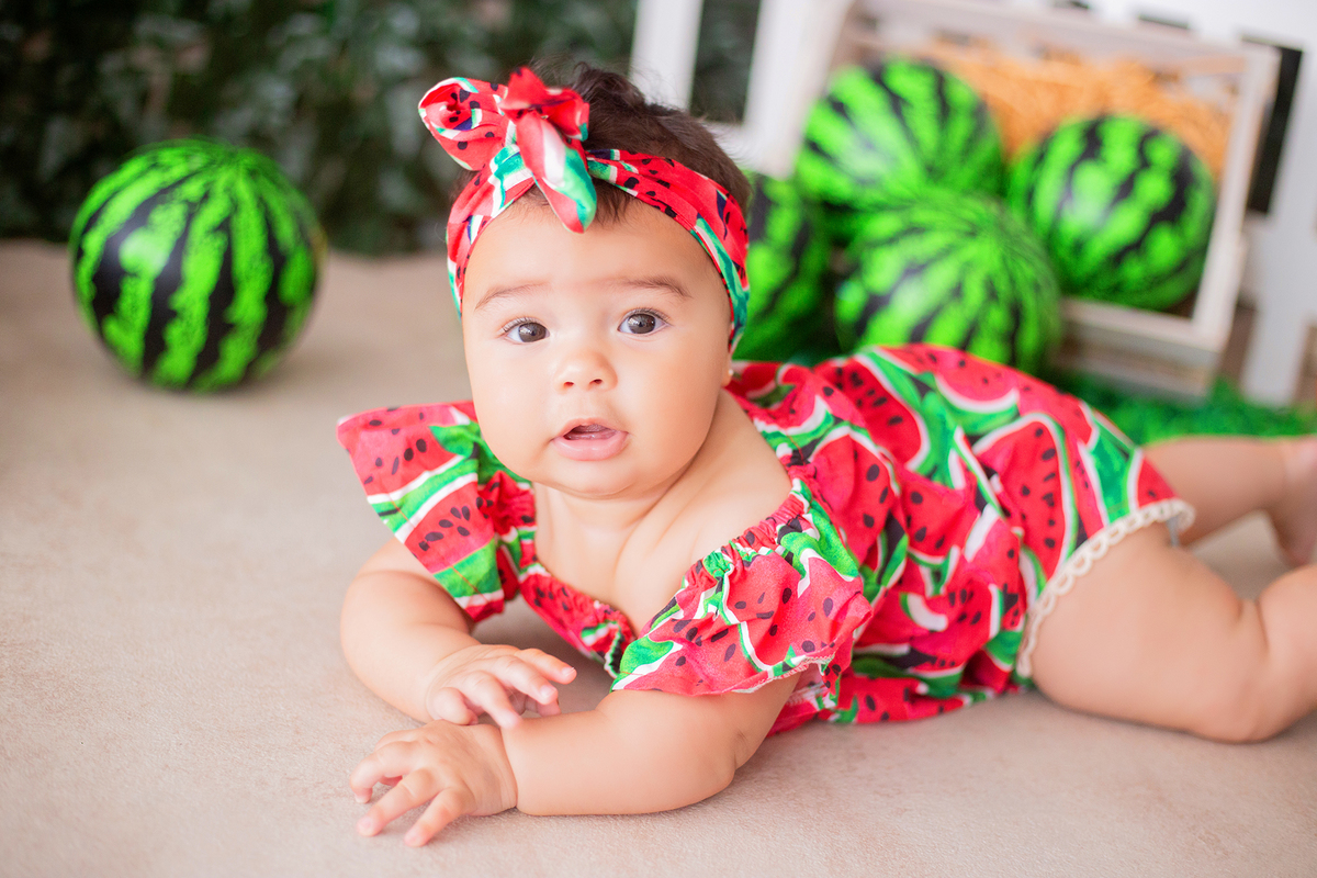 acompanhamento mensal de bebe caxias do sul figurino cenario tematico  personagem foto infantil serra gaucha fotografia familia mundo azul rosa ensaio fotografico crianca newborn baby menino menina smash the cake esmague o bolo banheira urso circo