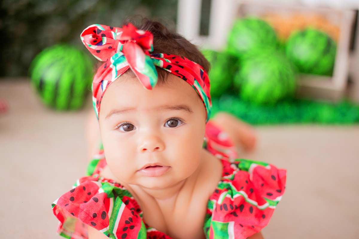 acompanhamento mensal de bebe caxias do sul figurino cenario tematico  personagem foto infantil serra gaucha fotografia familia mundo azul rosa ensaio fotografico crianca newborn baby menino menina smash the cake esmague o bolo banheira urso circo