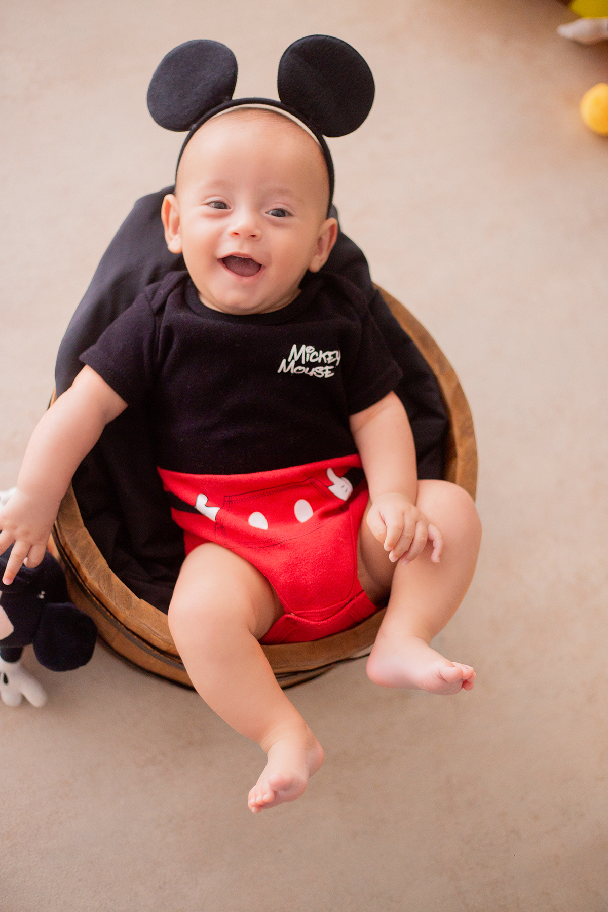 acompanhamento mensal de bebe caxias do sul figurino cenario tematico  personagem foto infantil serra gaucha fotografia familia mundo azul rosa ensaio fotografico crianca newborn baby menino menina smash the cake esmague o bolo banheira urso circo