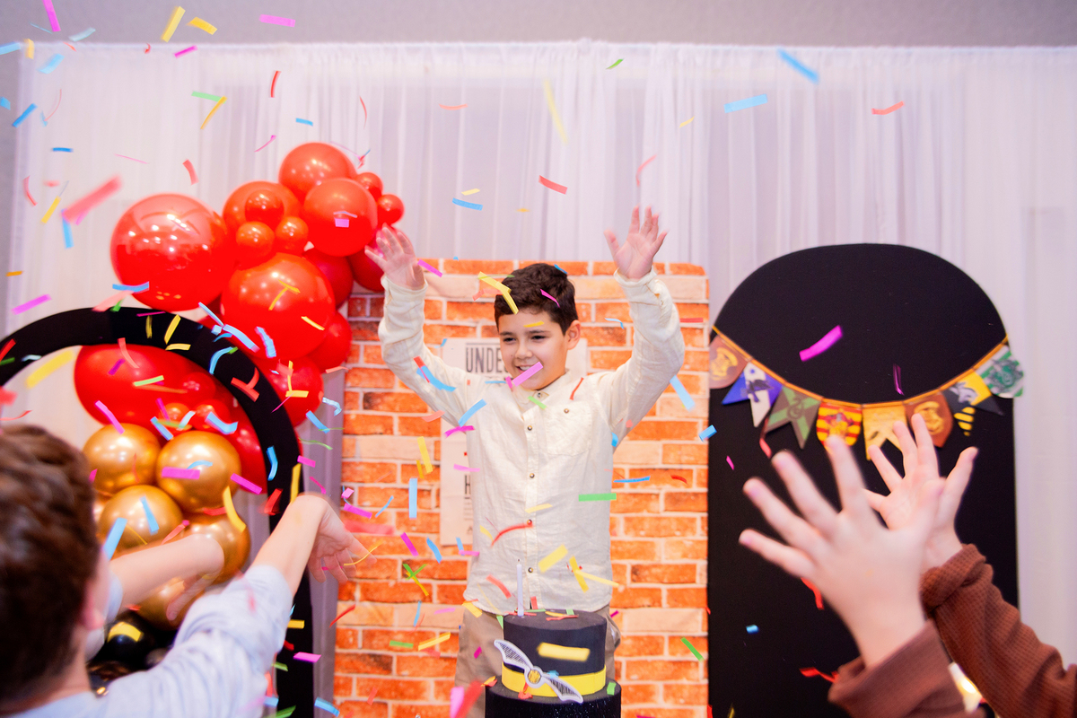 acompanhamento mensal de bebe caxias do sul figurino cenario tematico  personagem foto infantil serra gaucha fotografia familia mundo azul rosa ensaio fotografico crianca newborn baby menino menina smash the cake esmague o bolo banheira urso circo