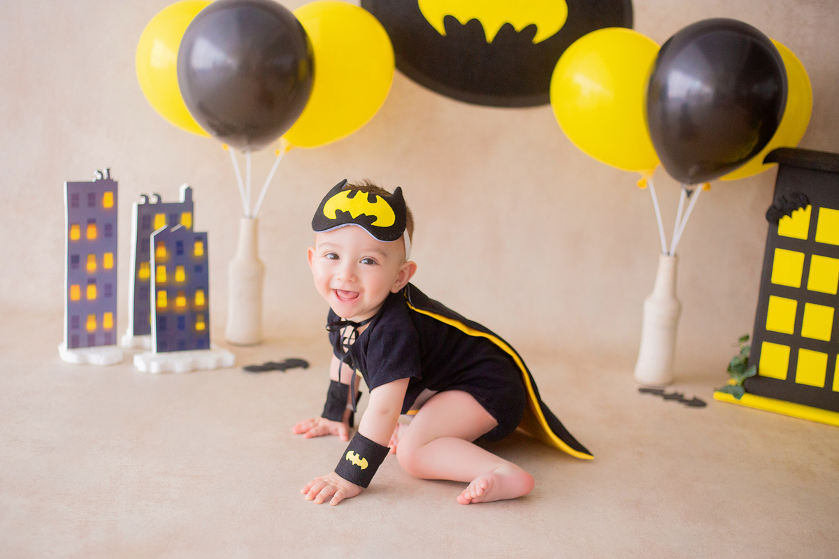 acompanhamento mensal de bebe caxias do sul figurino cenario tematico  personagem foto infantil serra gaucha fotografia familia mundo azul rosa ensaio fotografico crianca newborn baby menino menina smash the cake esmague o bolo banheira urso circo