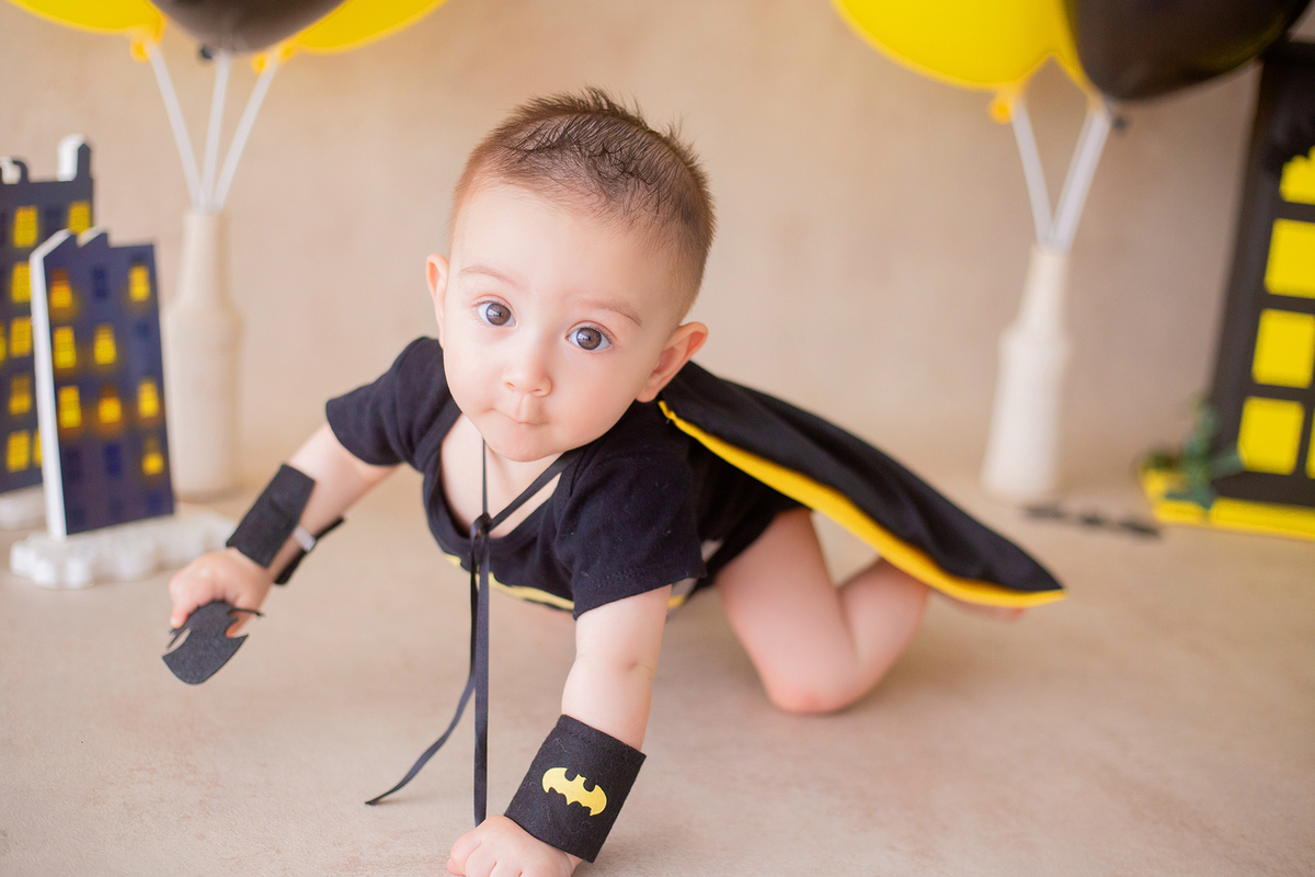 acompanhamento mensal de bebe caxias do sul figurino cenario tematico  personagem foto infantil serra gaucha fotografia familia mundo azul rosa ensaio fotografico crianca newborn baby menino menina smash the cake esmague o bolo banheira urso circo