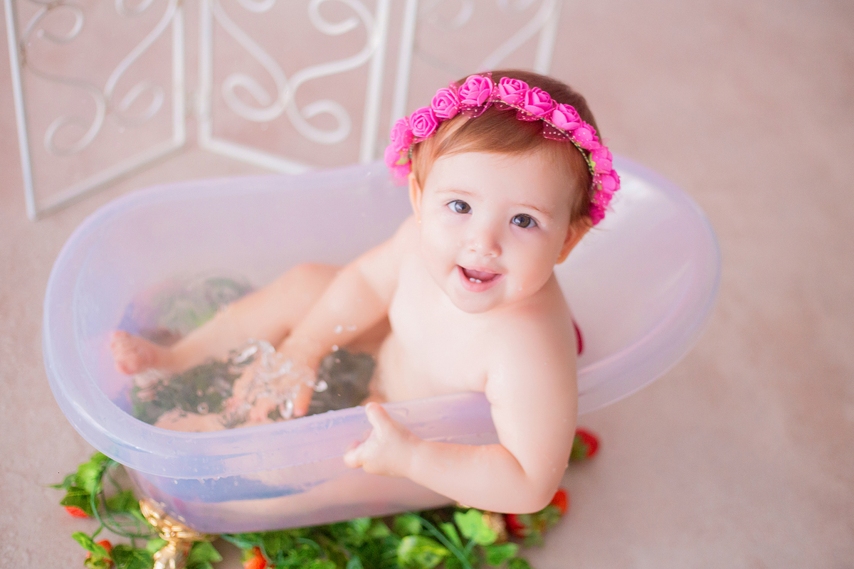 acompanhamento mensal de bebe caxias do sul figurino cenario tematico  personagem foto infantil serra gaucha fotografia familia mundo azul rosa ensaio fotografico crianca newborn baby menino menina smash the cake esmague o bolo banheira urso circo