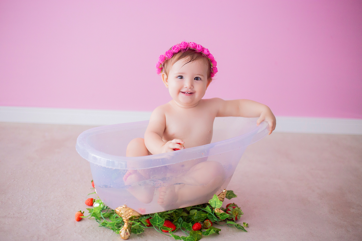 acompanhamento mensal de bebe caxias do sul figurino cenario tematico  personagem foto infantil serra gaucha fotografia familia mundo azul rosa ensaio fotografico crianca newborn baby menino menina smash the cake esmague o bolo banheira urso circo