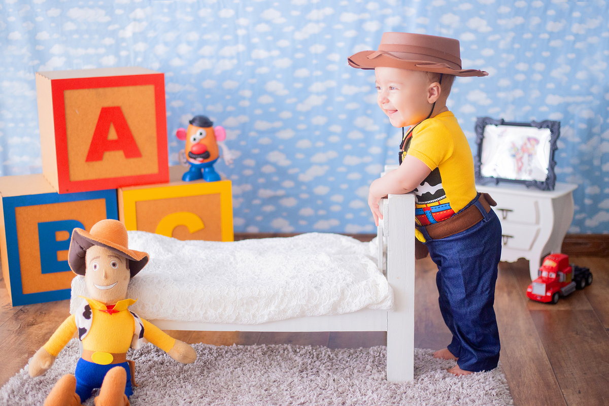 acompanhamento mensal de bebe caxias do sul figurino cenario tematico  personagem foto infantil serra gaucha fotografia familia mundo azul rosa ensaio fotografico crianca newborn baby menino menina smash the cake esmague o bolo banheira urso circo
