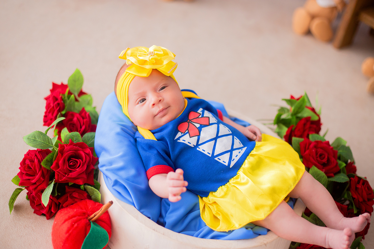 acompanhamento mensal de bebe caxias do sul figurino cenario tematico  personagem foto infantil serra gaucha fotografia familia mundo azul rosa ensaio fotografico crianca newborn baby menino menina smash the cake esmague o bolo banheira urso circo