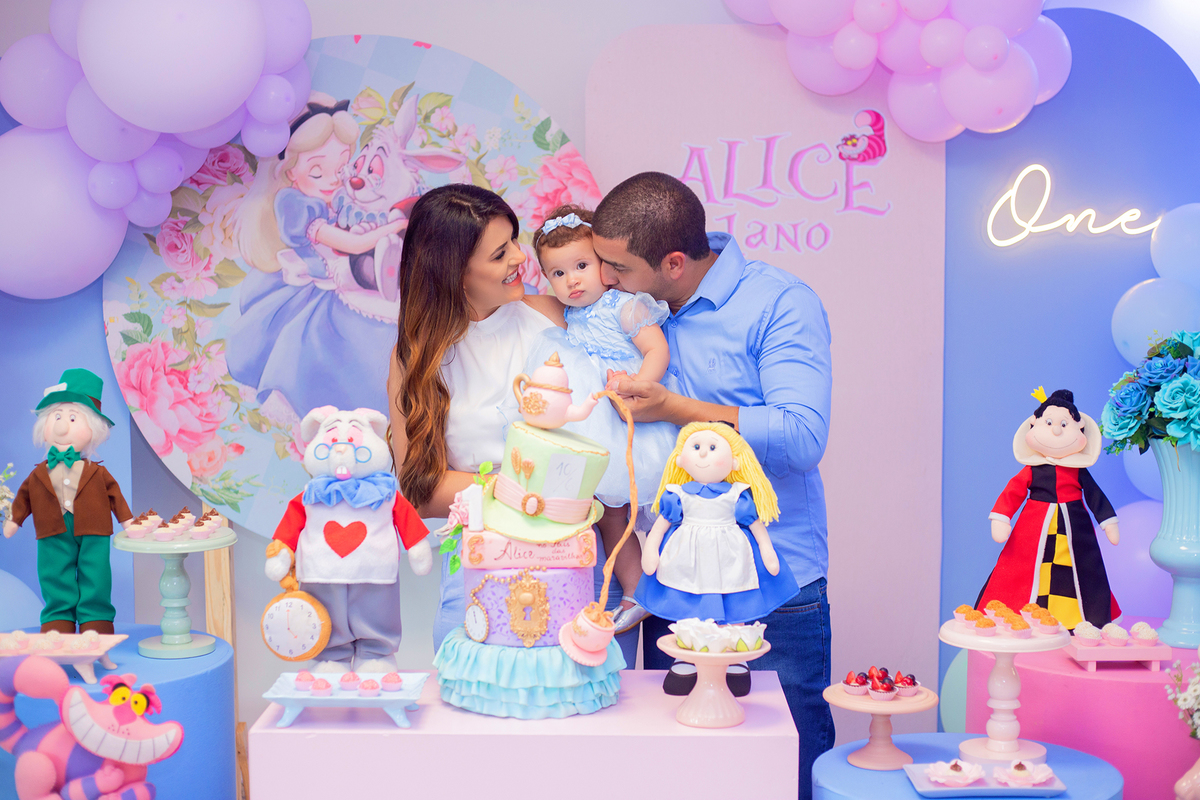 acompanhamento mensal de bebe caxias do sul figurino cenario tematico  personagem foto infantil serra gaucha fotografia familia mundo azul rosa ensaio fotografico crianca newborn baby menino menina smash the cake esmague o bolo banheira urso circo