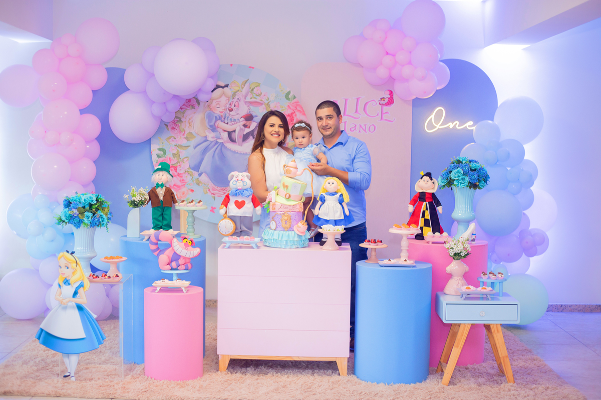 acompanhamento mensal de bebe caxias do sul figurino cenario tematico  personagem foto infantil serra gaucha fotografia familia mundo azul rosa ensaio fotografico crianca newborn baby menino menina smash the cake esmague o bolo banheira urso circo