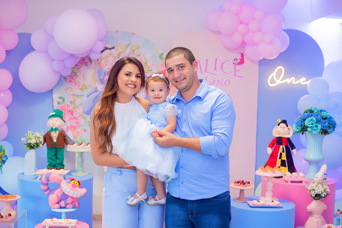 acompanhamento mensal de bebe caxias do sul figurino cenario tematico  personagem foto infantil serra gaucha fotografia familia mundo azul rosa ensaio fotografico crianca newborn baby menino menina smash the cake esmague o bolo banheira urso circo