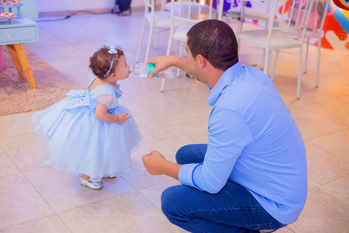 acompanhamento mensal de bebe caxias do sul figurino cenario tematico  personagem foto infantil serra gaucha fotografia familia mundo azul rosa ensaio fotografico crianca newborn baby menino menina smash the cake esmague o bolo banheira urso circo