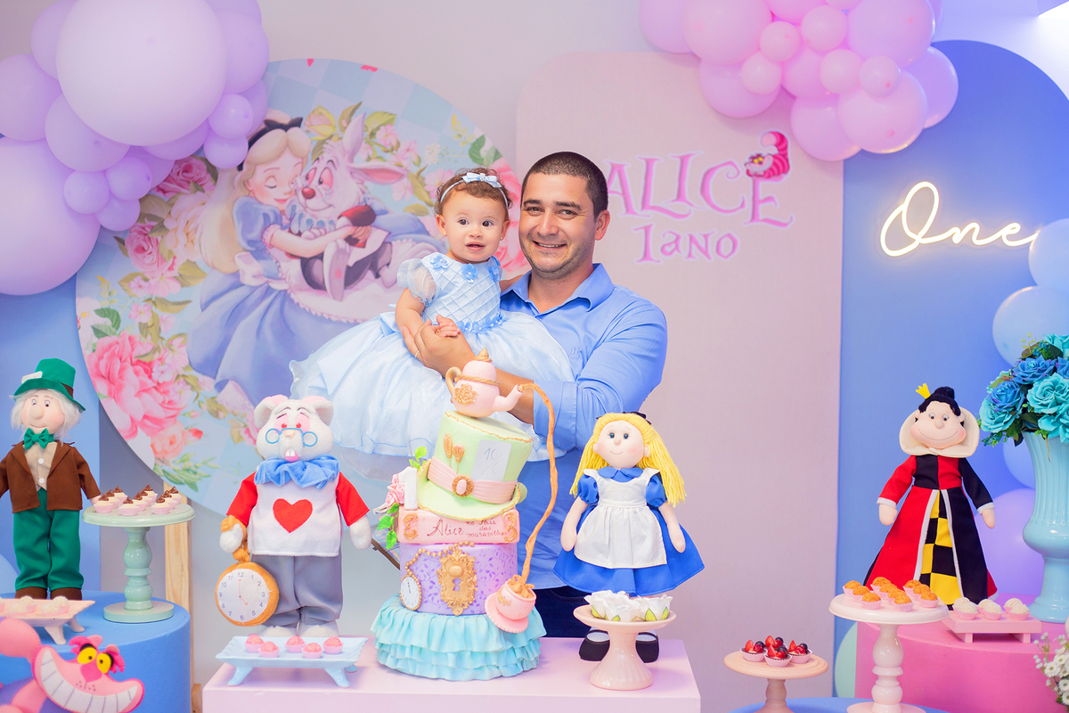 acompanhamento mensal de bebe caxias do sul figurino cenario tematico  personagem foto infantil serra gaucha fotografia familia mundo azul rosa ensaio fotografico crianca newborn baby menino menina smash the cake esmague o bolo banheira urso circo