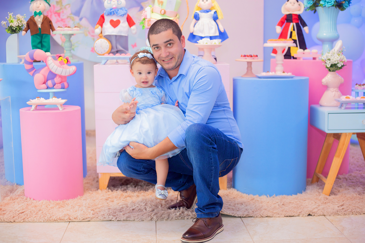 acompanhamento mensal de bebe caxias do sul figurino cenario tematico  personagem foto infantil serra gaucha fotografia familia mundo azul rosa ensaio fotografico crianca newborn baby menino menina smash the cake esmague o bolo banheira urso circo