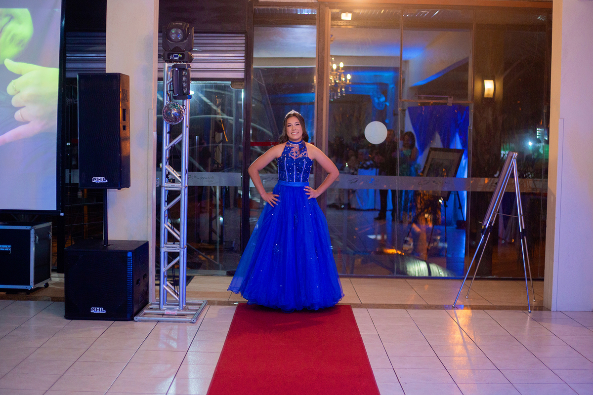 acompanhamento mensal de bebe caxias do sul figurino cenario tematico  personagem foto infantil serra gaucha fotografia familia mundo azul rosa ensaio fotografico crianca newborn baby menino menina smash the cake esmague o bolo banheira urso circo