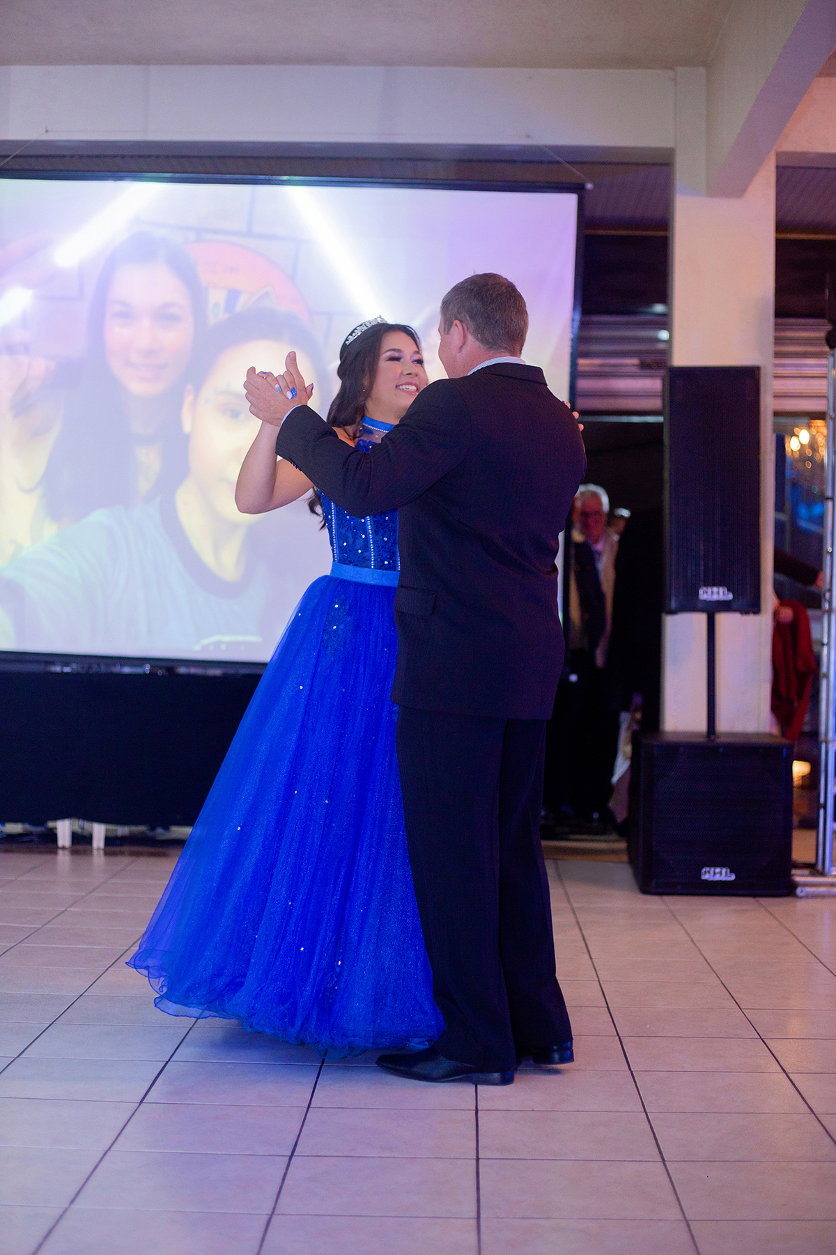 acompanhamento mensal de bebe caxias do sul figurino cenario tematico  personagem foto infantil serra gaucha fotografia familia mundo azul rosa ensaio fotografico crianca newborn baby menino menina smash the cake esmague o bolo banheira urso circo