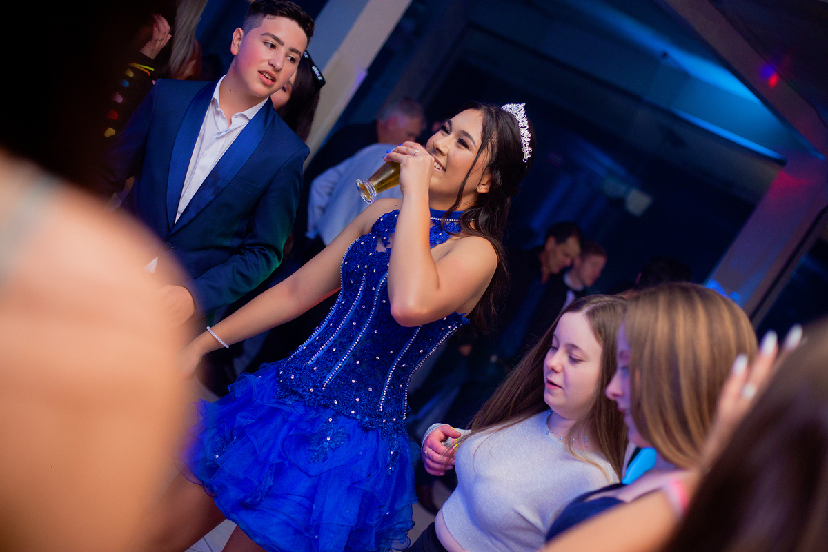 acompanhamento mensal de bebe caxias do sul figurino cenario tematico  personagem foto infantil serra gaucha fotografia familia mundo azul rosa ensaio fotografico crianca newborn baby menino menina smash the cake esmague o bolo banheira urso circo