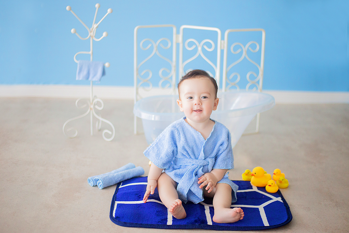 acompanhamento mensal de bebe caxias do sul figurino cenario tematico  personagem foto infantil serra gaucha fotografia familia mundo azul rosa ensaio fotografico crianca newborn baby menino menina smash the cake esmague o bolo banheira urso circo