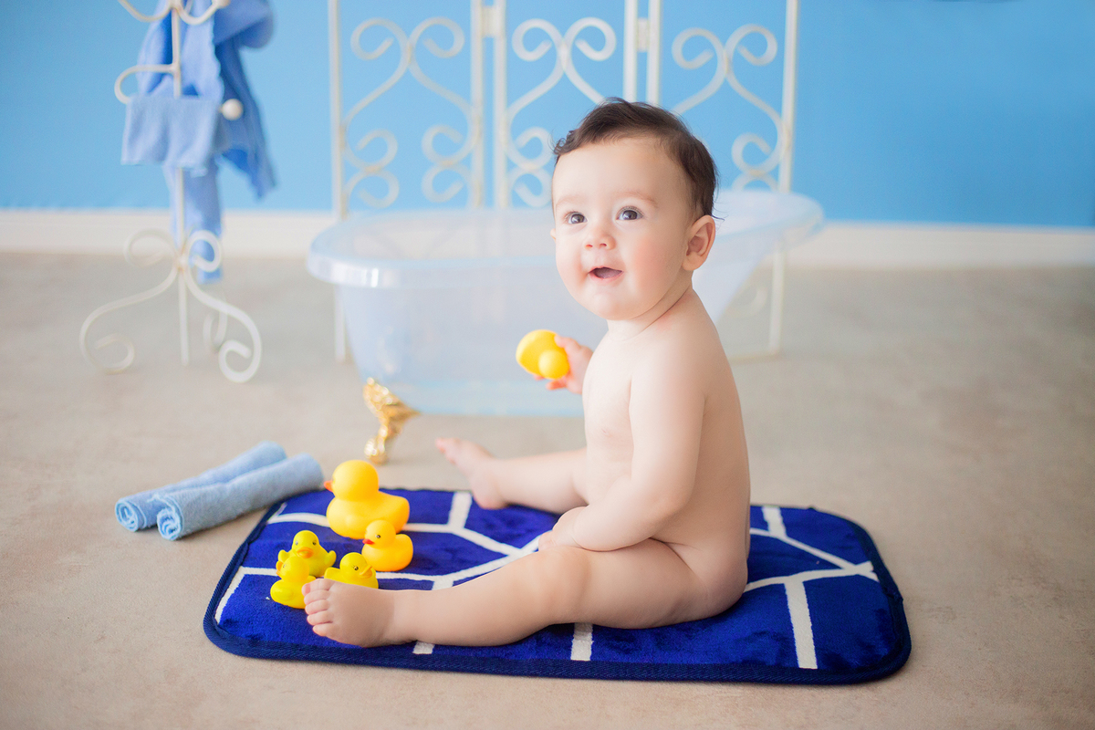 acompanhamento mensal de bebe caxias do sul figurino cenario tematico  personagem foto infantil serra gaucha fotografia familia mundo azul rosa ensaio fotografico crianca newborn baby menino menina smash the cake esmague o bolo banheira urso circo