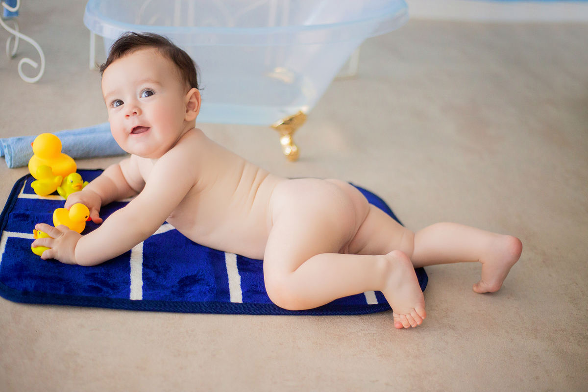 acompanhamento mensal de bebe caxias do sul figurino cenario tematico  personagem foto infantil serra gaucha fotografia familia mundo azul rosa ensaio fotografico crianca newborn baby menino menina smash the cake esmague o bolo banheira urso circo