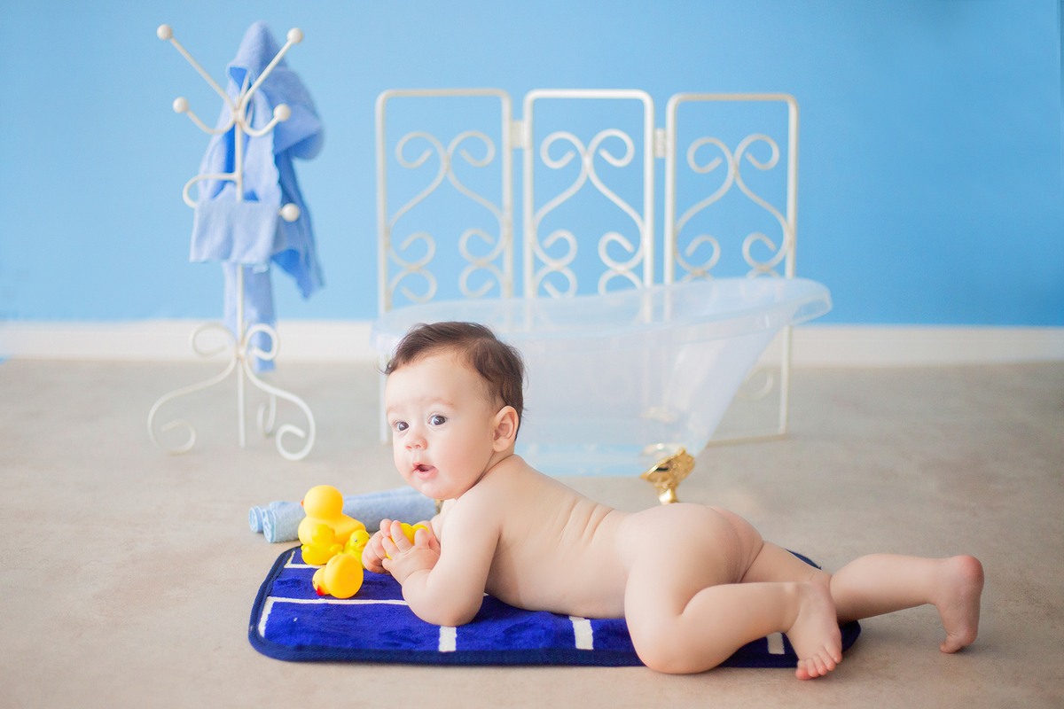 acompanhamento mensal de bebe caxias do sul figurino cenario tematico  personagem foto infantil serra gaucha fotografia familia mundo azul rosa ensaio fotografico crianca newborn baby menino menina smash the cake esmague o bolo banheira urso circo
