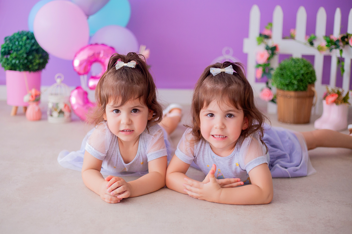 acompanhamento mensal de bebe caxias do sul figurino cenario tematico  personagem foto infantil serra gaucha fotografia familia mundo azul rosa ensaio fotografico crianca newborn baby menino menina smash the cake esmague o bolo banheira urso circo
