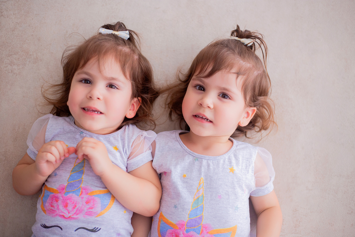 acompanhamento mensal de bebe caxias do sul figurino cenario tematico  personagem foto infantil serra gaucha fotografia familia mundo azul rosa ensaio fotografico crianca newborn baby menino menina smash the cake esmague o bolo banheira urso circo