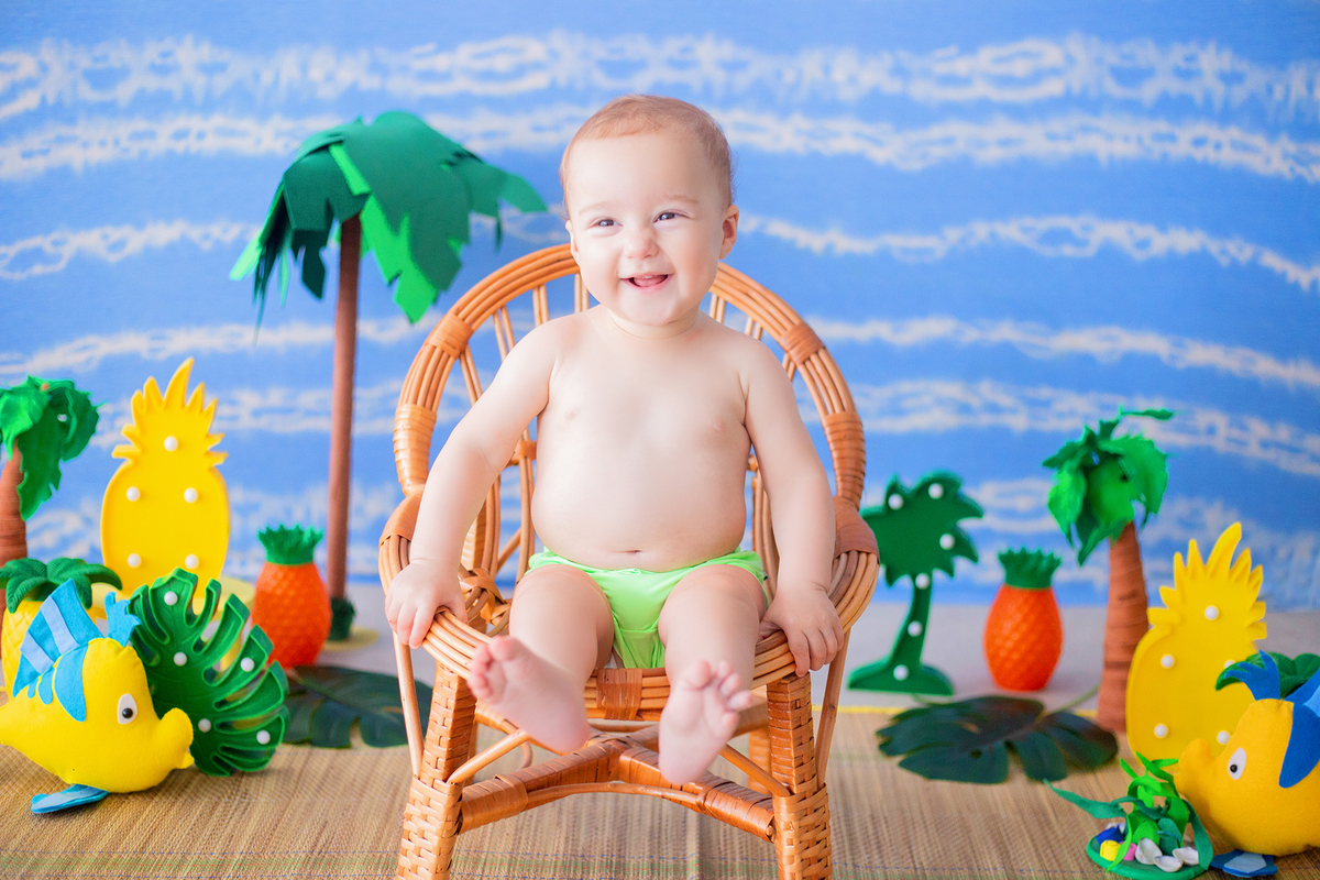 acompanhamento mensal de bebe caxias do sul figurino cenario tematico  personagem foto infantil serra gaucha fotografia familia mundo azul rosa ensaio fotografico crianca newborn baby menino menina smash the cake esmague o bolo banheira urso circo