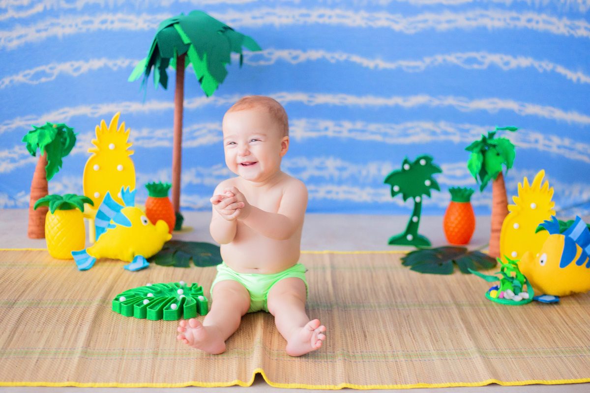 acompanhamento mensal de bebe caxias do sul figurino cenario tematico  personagem foto infantil serra gaucha fotografia familia mundo azul rosa ensaio fotografico crianca newborn baby menino menina smash the cake esmague o bolo banheira urso circo