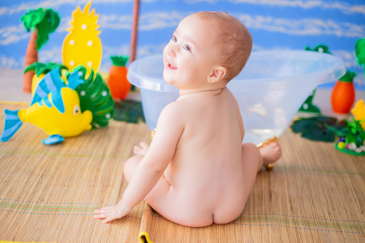 acompanhamento mensal de bebe caxias do sul figurino cenario tematico  personagem foto infantil serra gaucha fotografia familia mundo azul rosa ensaio fotografico crianca newborn baby menino menina smash the cake esmague o bolo banheira urso circo