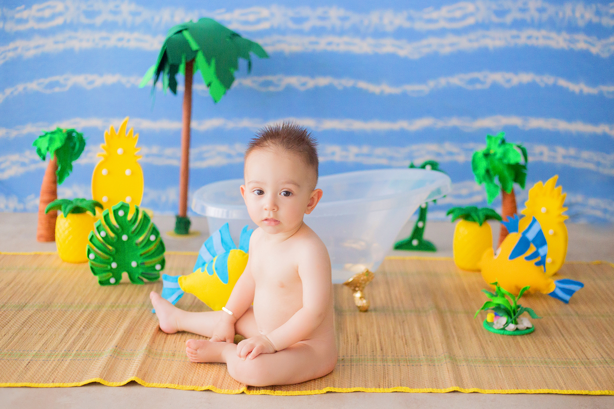 acompanhamento mensal de bebe caxias do sul figurino cenario tematico  personagem foto infantil serra gaucha fotografia familia mundo azul rosa ensaio fotografico crianca newborn baby menino menina smash the cake esmague o bolo banheira urso circo