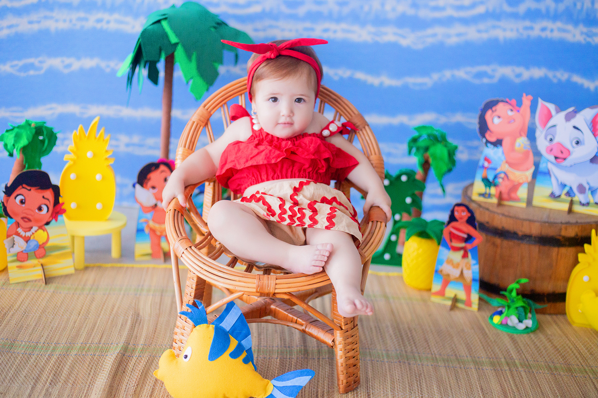 acompanhamento mensal de bebe caxias do sul figurino cenario tematico  personagem foto infantil serra gaucha fotografia familia mundo azul rosa ensaio fotografico crianca newborn baby menino menina smash the cake esmague o bolo banheira urso circo