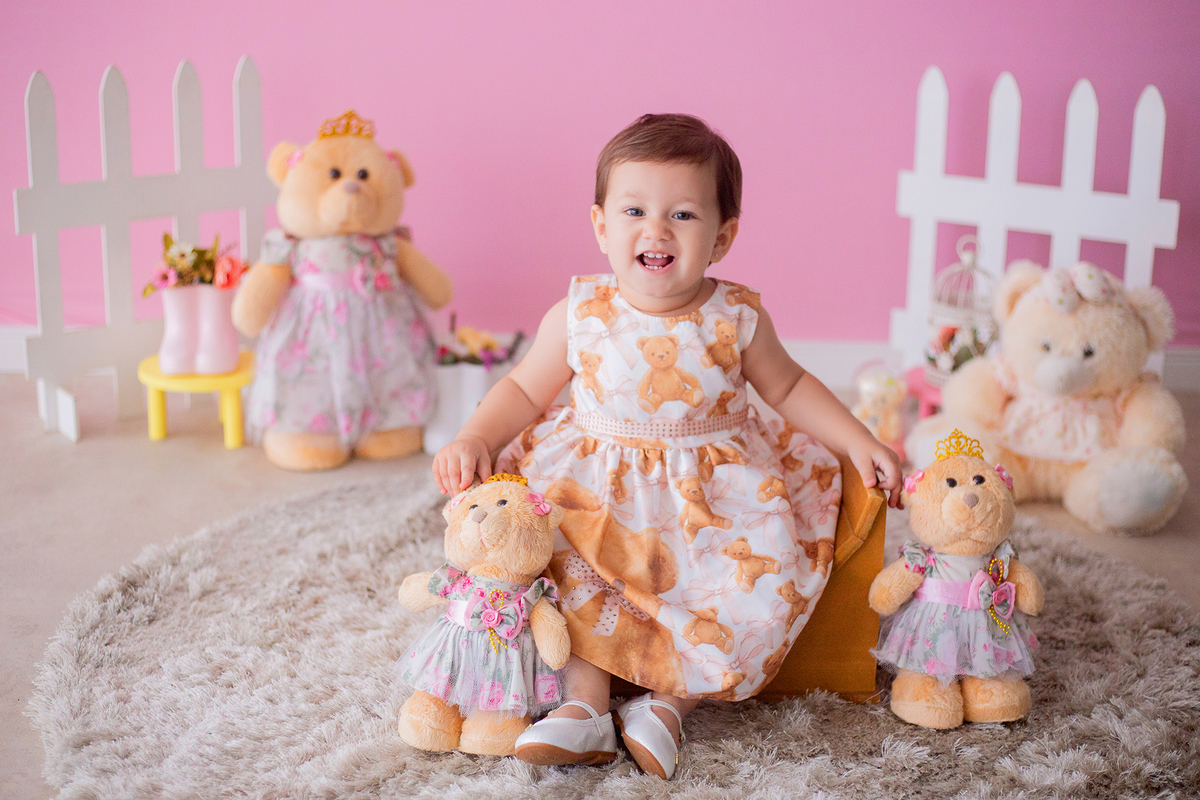 acompanhamento mensal de bebe caxias do sul figurino cenario tematico  personagem foto infantil serra gaucha fotografia familia mundo azul rosa ensaio fotografico crianca newborn baby menino menina smash the cake esmague o bolo banheira urso circo
